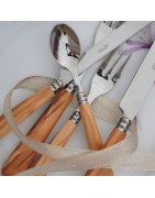 Cubiertos de madera